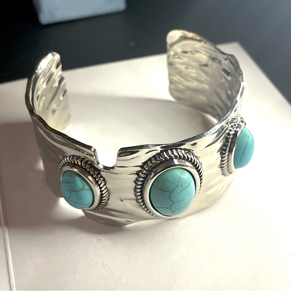 New Handmade Western Sterling Silver Signed Natural Turquoise Bangle Bracelet - Picture 11 of 12